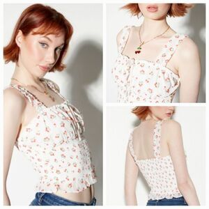 ☔️🔺️NWT Rue21 White Cherry Smocked Sleeveless Top Small